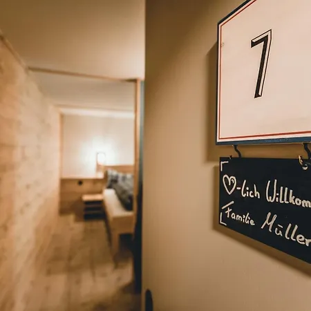 Alpenblick Bergrestaurant & ארוזה