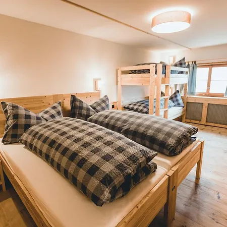 Alpenblick Bergrestaurant & Hotel *