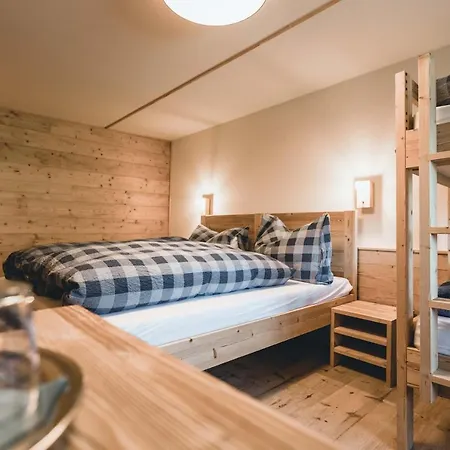 Alpenblick Bergrestaurant & ארוזה