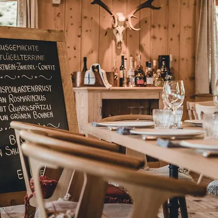 Szálloda Alpenblick Bergrestaurant & *