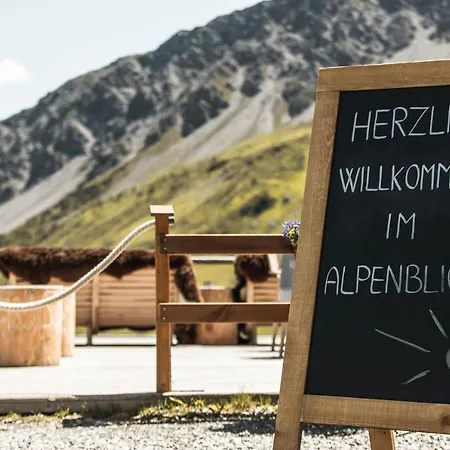 Alpenblick Bergrestaurant & מלון *